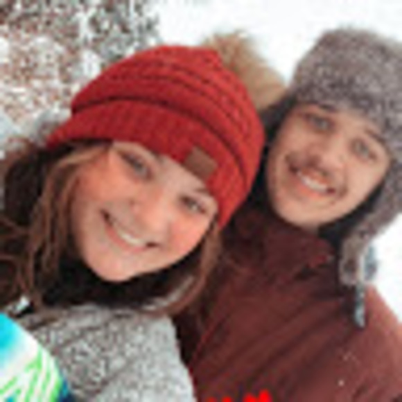 Meet your Posher, Cheyenne - Picture 1 of 1